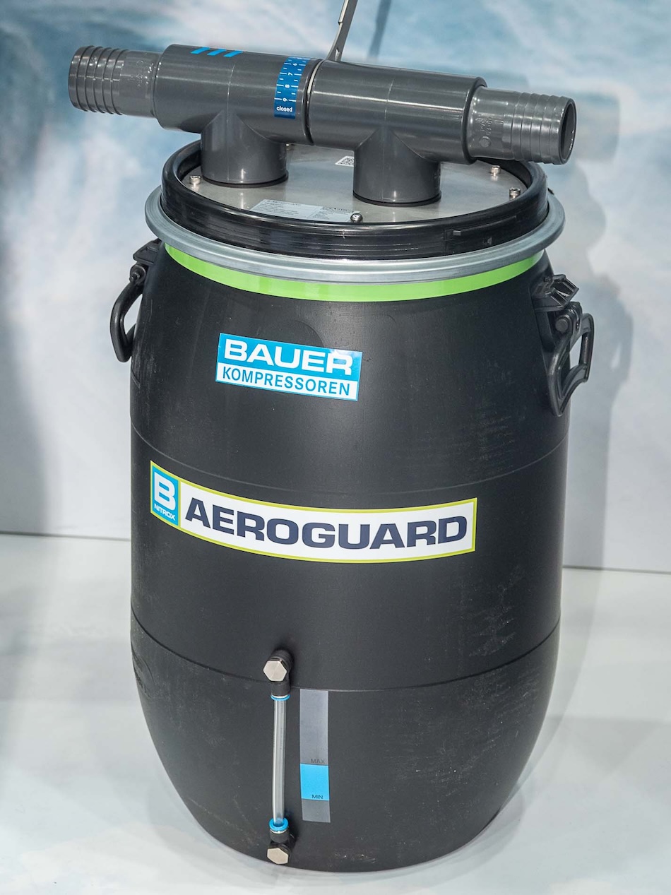 Bauer Aeroguard Kompressor, essenziell für das Tauchen und das Atmen in der Tiefe.