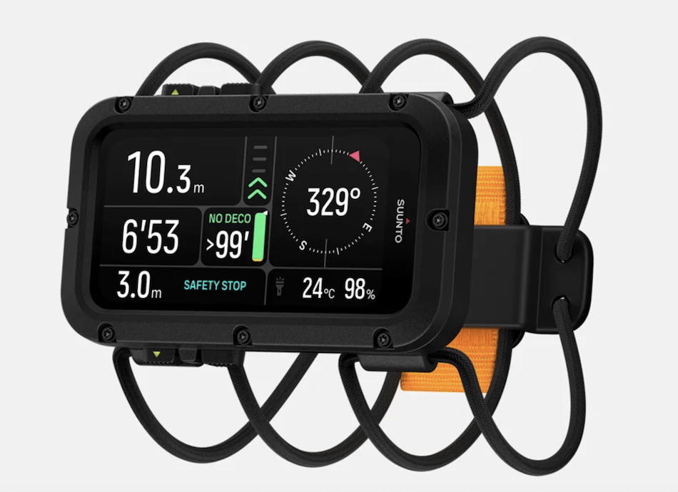 Suunto Tauchcomputer mit Anzeige der wesentlichen Parameter für die Sicherheit unter Wasser.